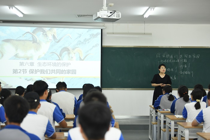 2.生物徐飞.jpg