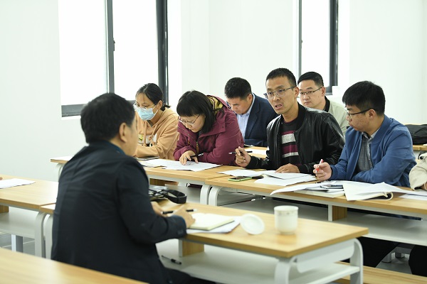 9八年级政治讲评课.jpg